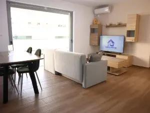 Rui Mansion IV