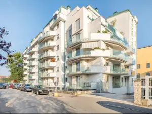 Lodi Apartment