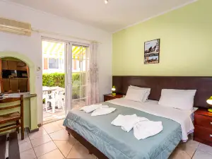 MELISSA GOLD COAST