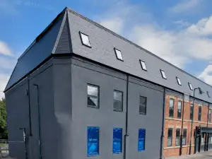 The Commercial Hotel