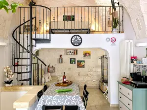 La Kasetta, 80m2:   2 floors + mezzanine