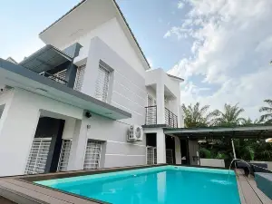 Full House Pool Villa
