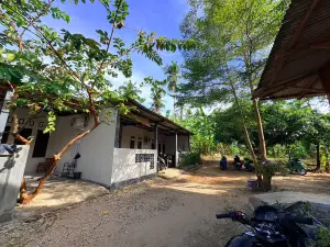 Cozzy Homestay Rain