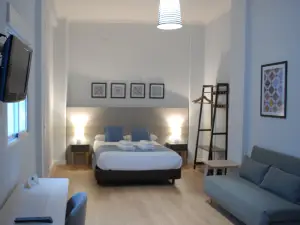 LA PERLA GRANADA SUITES