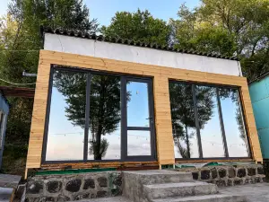 Ishkhan Resort - Lake House 2 with Sevan View
