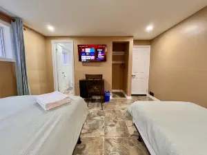 Newly Renovated Home in Central Aurora