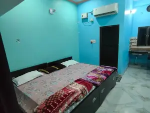 Shri Janki Raman kunj 5 mint from Ram Mandir