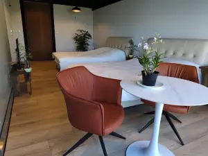 YANG ARCHITECT HOUSE -BUSINESS CONFERENCE B&B