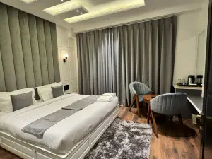 HOTEL LA SERA