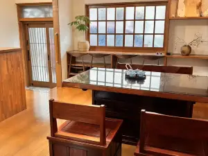 Jun House