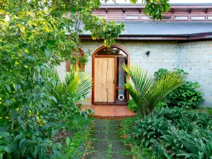 Earth House Retreat - Tairua Holiday Home