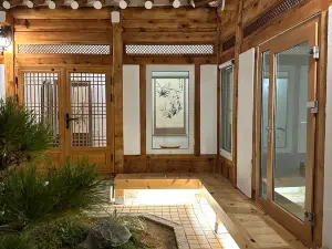 (moonee)/ korea traditional house / Gyeongbokgung/ Bukchon