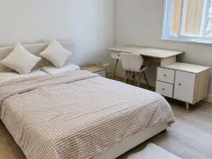 Comfortable 1BR Retreat, Private Entry