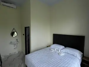 AJA Homestay