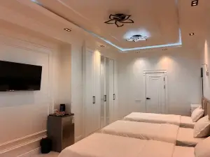 Hotel DONISH