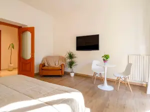 Stella - Central Apartment