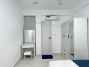 Stay with local family in Male
