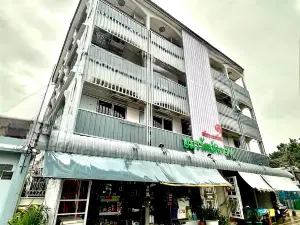 อมรรัตน์room