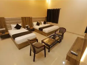 Hotel Radhavan