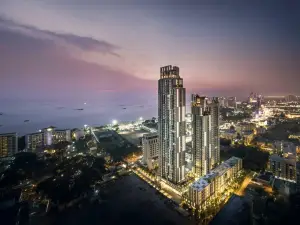 芭提雅 MUXA 海景公寓｜市中心高層海景・無邊泳池・步行至海灘