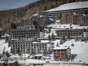 Hotiday Sestriere Ski Run