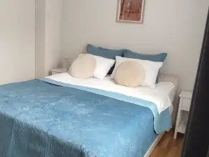 Apartment No.9