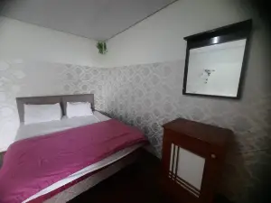 Hotel O Guest House Pak Eman