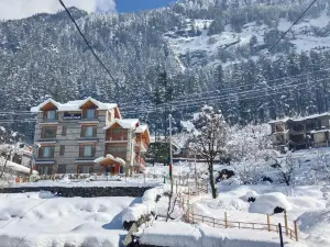 The Rohtang Chalet