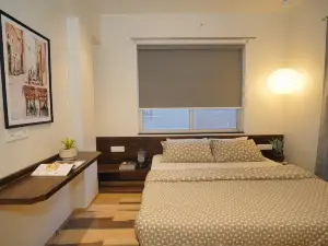 Vayavia Vine | Private 1BHK in 3BHK with Shared Kitchen & Living