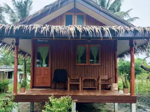 Cashew Resort & Restaurant