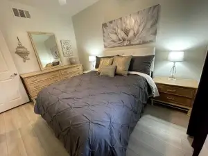 Spectacular Mountain Views at Hawk Ridge