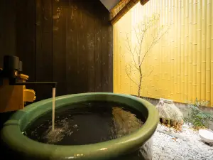 「桜の宿･影庵 」京都駅和風別荘