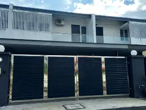 Sibu Double Story House No Smoking No Wedding Acts