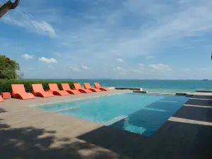 Samed Amoris Resort & Pool Villa