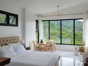 Serenity By The Sea- Dingalan