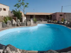 Canary House with Heated Pool,  26 Degrees
