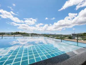 Aristo 1BR Coastal Escape Surin Beach
