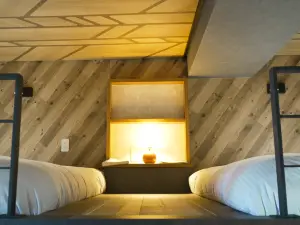 PIN PON　HOTEL Hiroshima Heiwa Odori