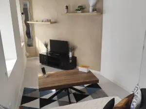 Elegant and Central 1-Bedroom Apartment in Thonon