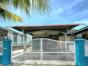 NORELSYA HOMESTAY BEMBAN MELAKA