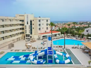 Toxotis Hotel