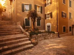 La Villa Residence