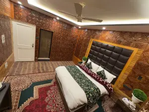 The Jumeirah Resort Srinagar A Boutique Hotel