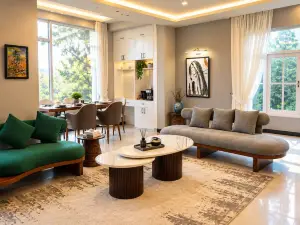 2BR Romneys MIT Murree | Snow Escape | SkyTerrace