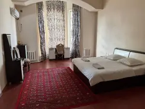 Yurta Guest House - Airport
