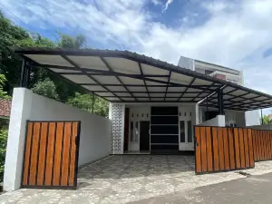 OYO 95348 Kost Baituna Syariah