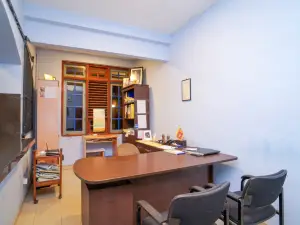 OYO 415 Hotel Hillside