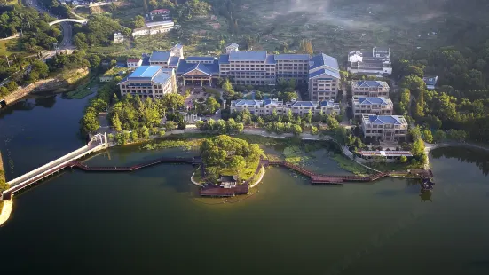 Donggu Lake Xiangshan New Century Hotel