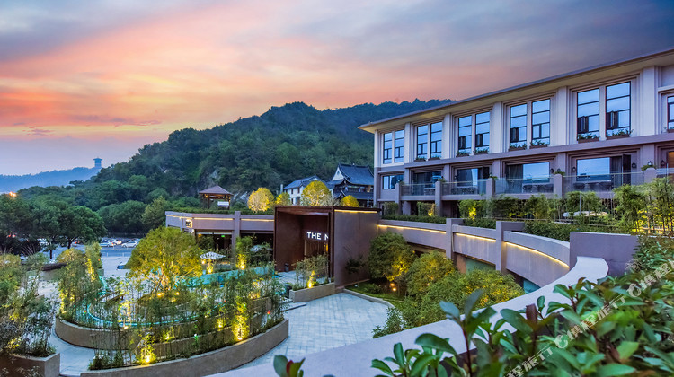 奈斯·泊雅酒店(台州白云阁店)1晚 可选台州海洋世界