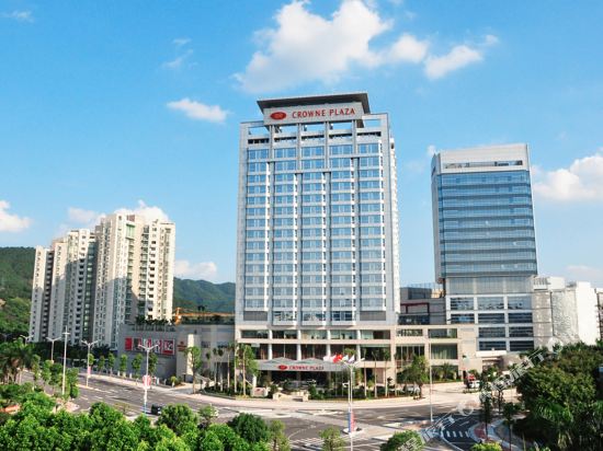 Crowne Plaza ZHONGSHAN WING ON CITY by IHG